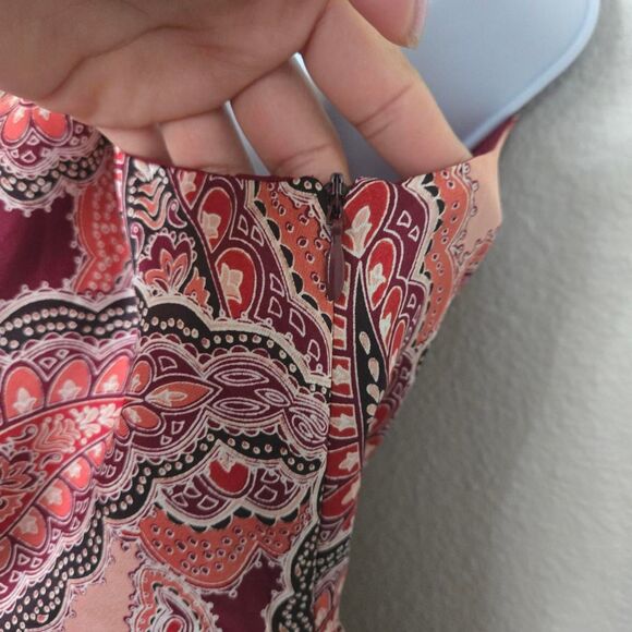 Loft Y2K Dainty Paisley Floral Satin Sleeveless V Neck Top blouse size XS - Picture 9 of 11